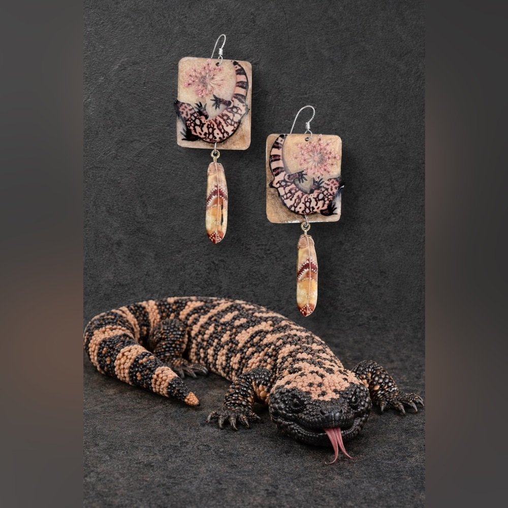 Handpainted Gila monster beaded lizard reptiles feather charm flower OOAK